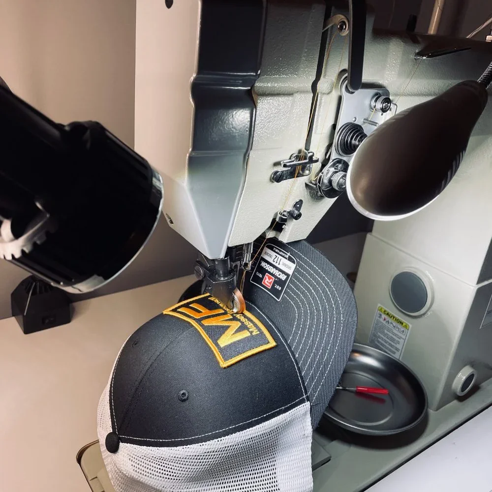 Massey Ferguson Vintage Patch Hat - Black & White Richardson 112 Trucker Cap - Picture 6 of 7